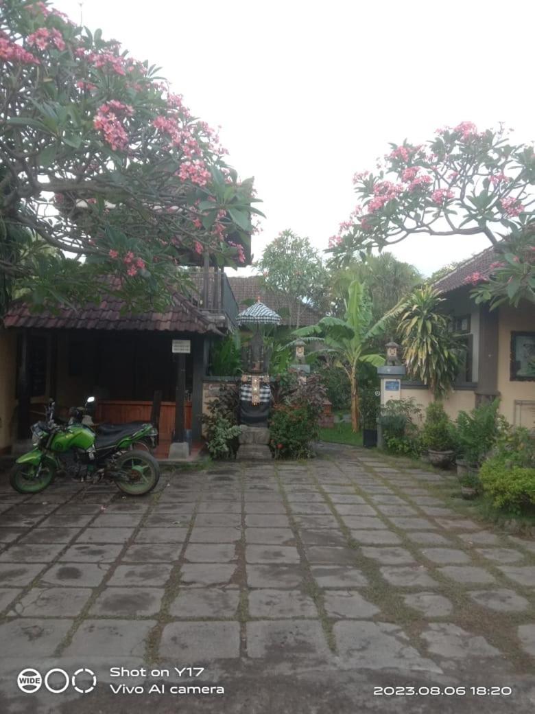 Tirta Bali Homestay Пемутеран Экстерьер фото