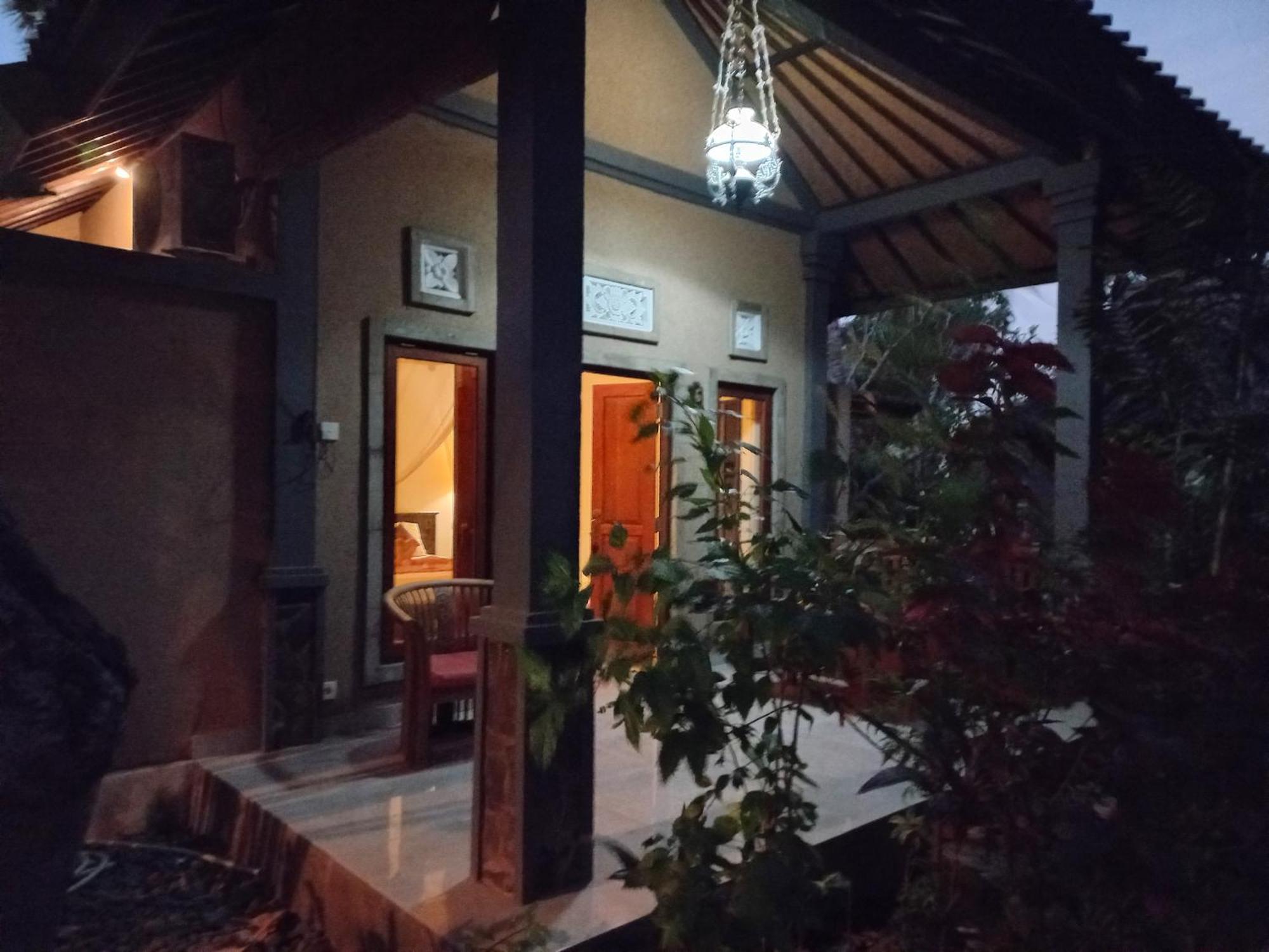 Tirta Bali Homestay Пемутеран Экстерьер фото